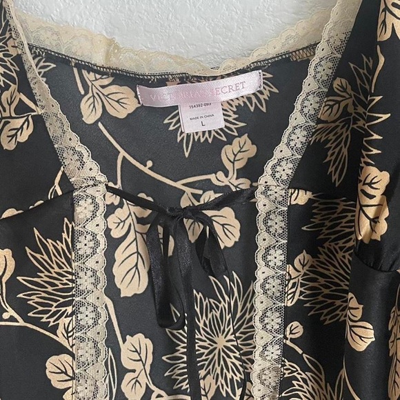 2004 Victoria’s Secret Slip Top - Picture 3 of 8